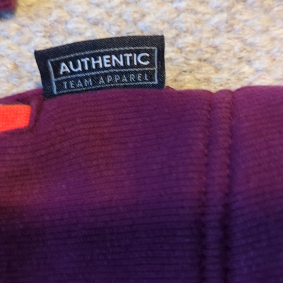 Vintage Nike Virginia Tech quarter zip fleece pullover with front pockets Small - Picture 4 of 6